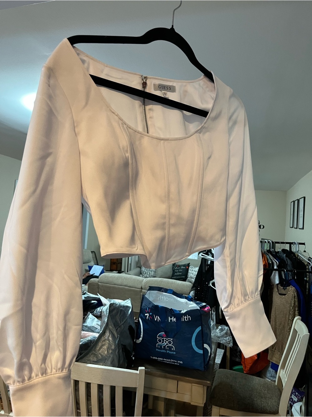 GUESS White Long-Sleeve Cropped Top size XS